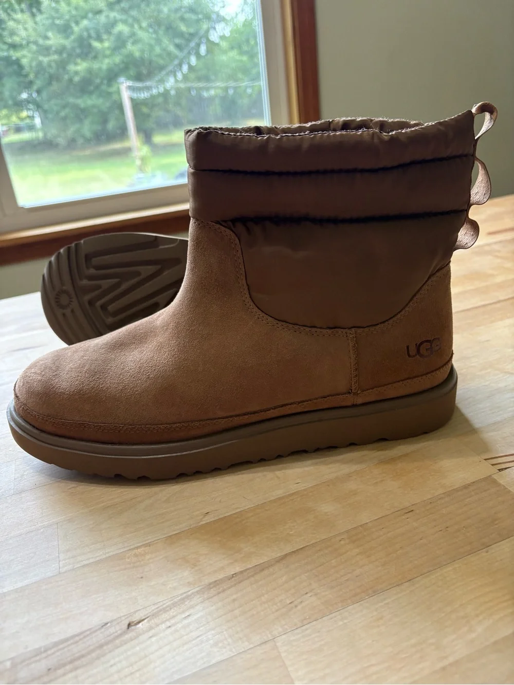 ** NEW ** UGG Men’s Classic Mini Mod Boots in Chestnut, Size 11